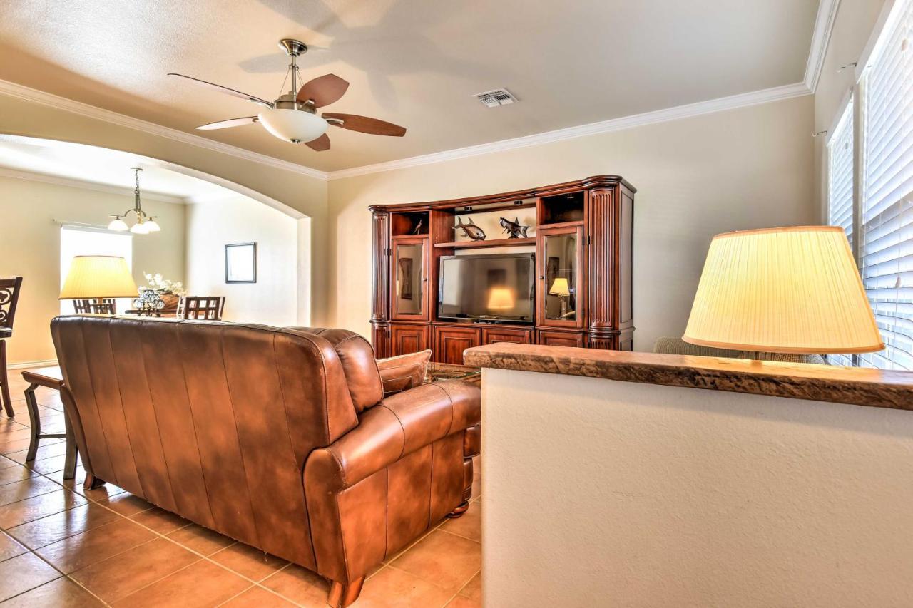Waterfront Corpus Christi Townhome With Pool And Dock! Extérieur photo