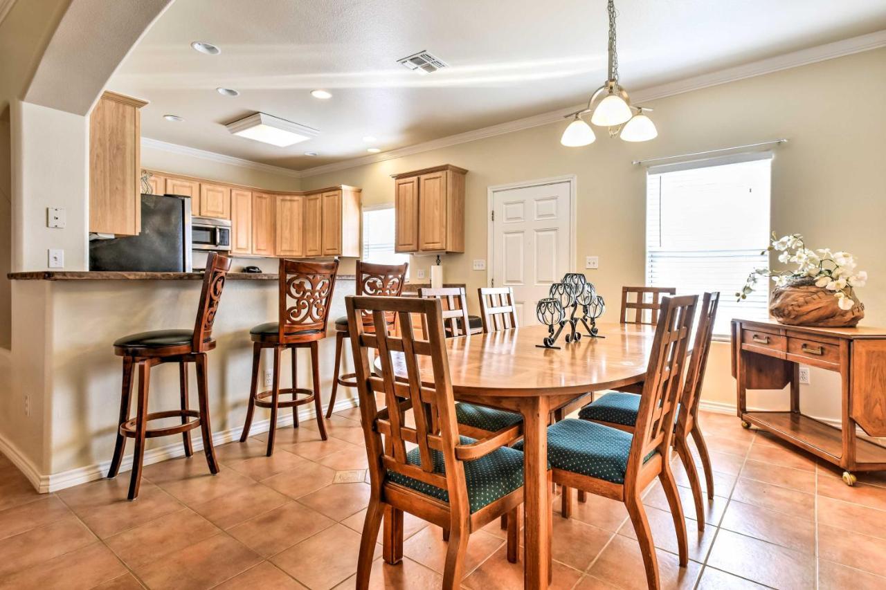 Waterfront Corpus Christi Townhome With Pool And Dock! Extérieur photo