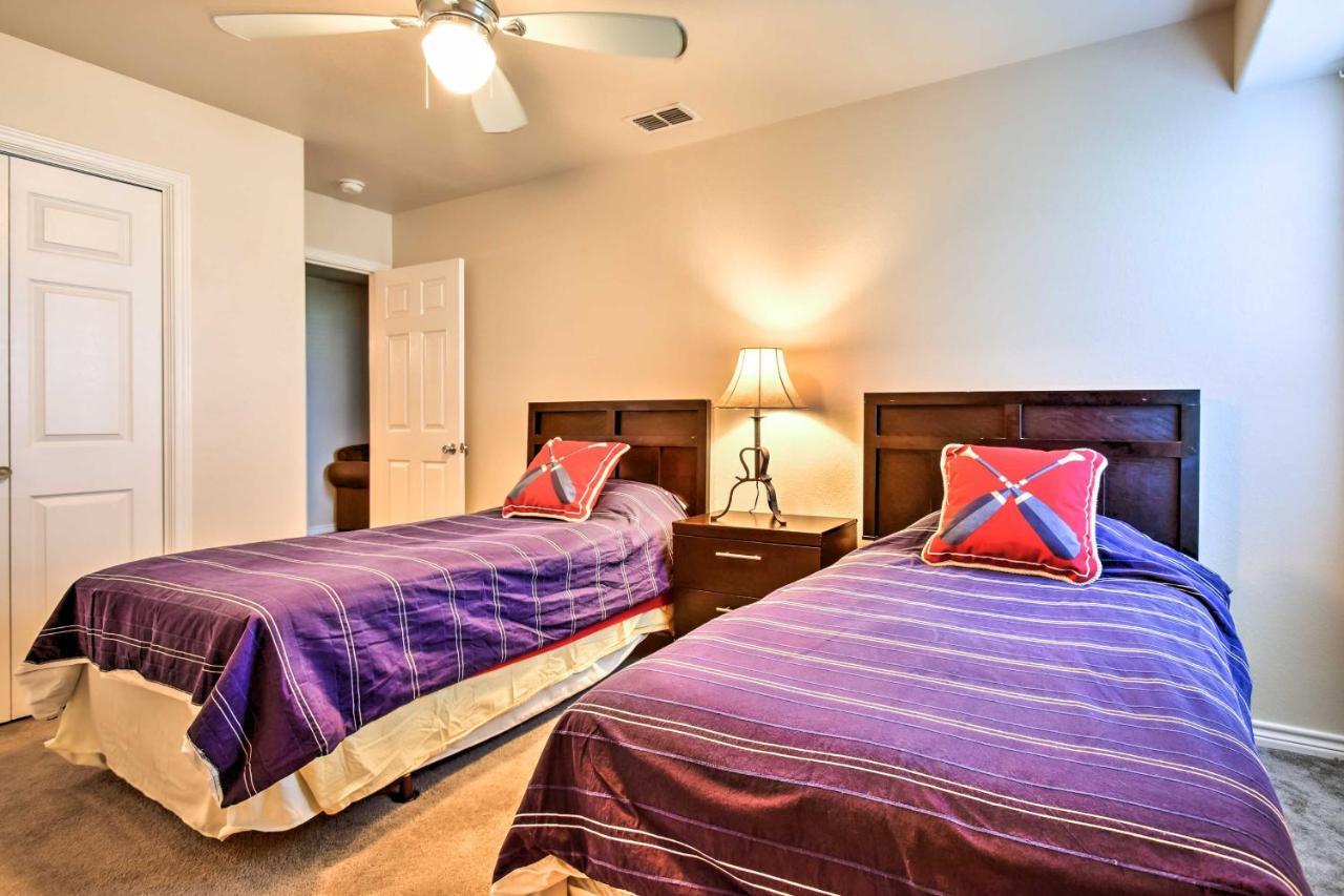 Waterfront Corpus Christi Townhome With Pool And Dock! Extérieur photo